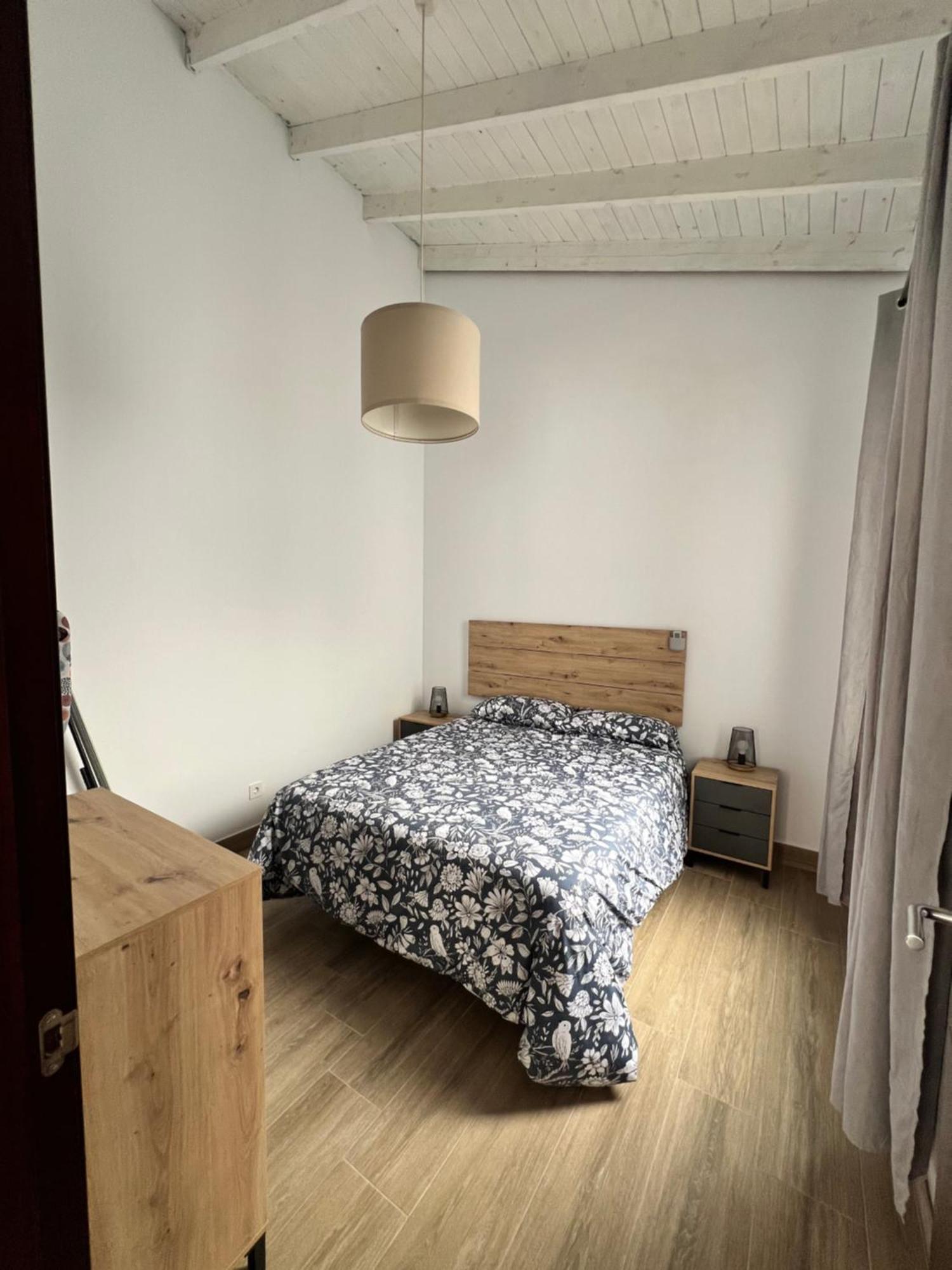 M&M Empedrada Apartamentos Jerez เฮเรซ เด ลาฟรอนเตรา ภายนอก รูปภาพ