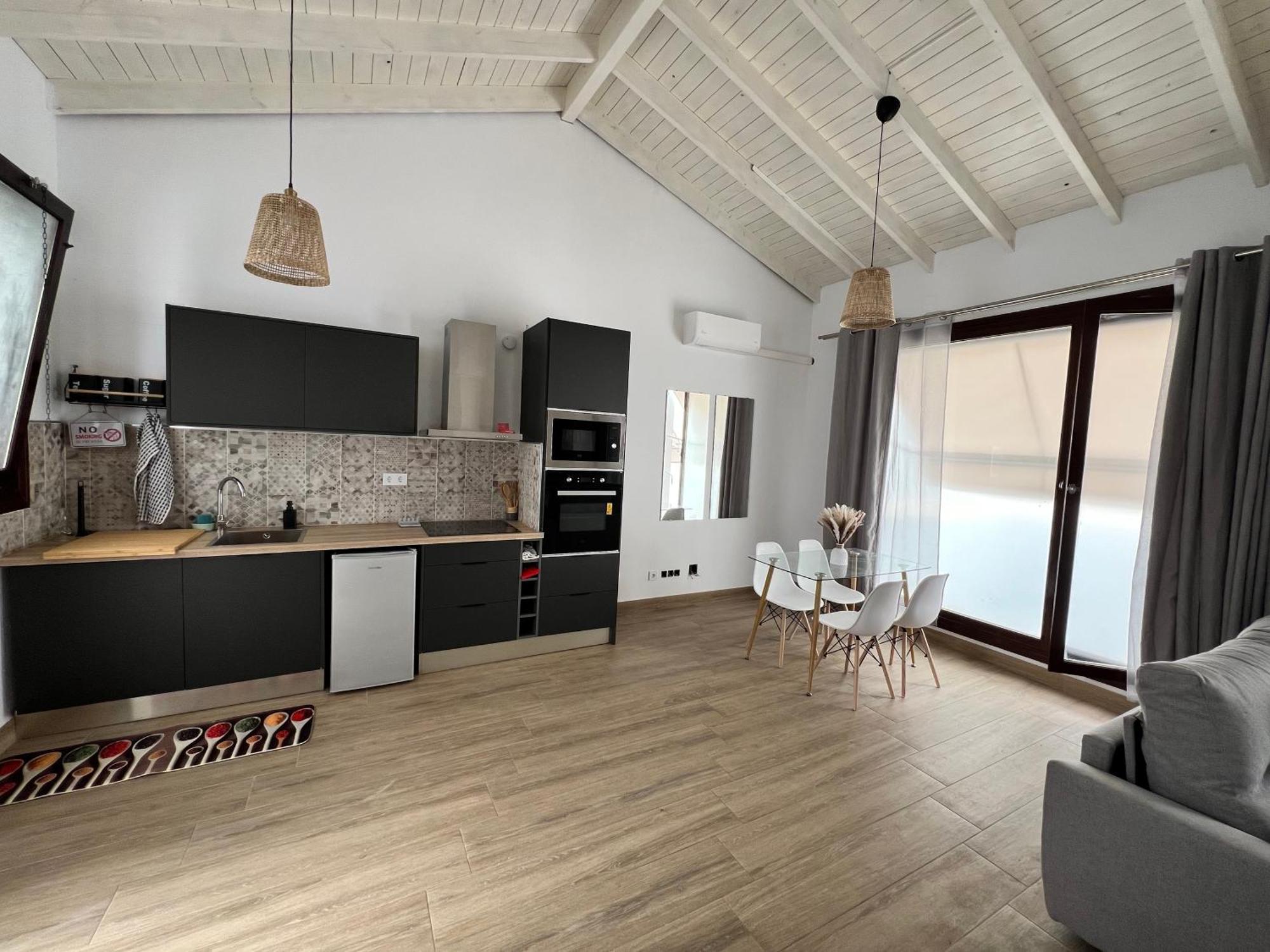 M&M Empedrada Apartamentos Jerez เฮเรซ เด ลาฟรอนเตรา ภายนอก รูปภาพ
