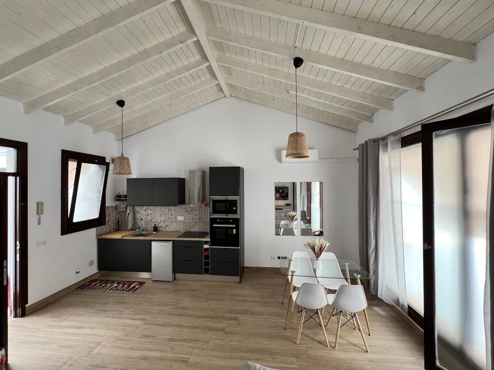 M&M Empedrada Apartamentos Jerez เฮเรซ เด ลาฟรอนเตรา ภายนอก รูปภาพ